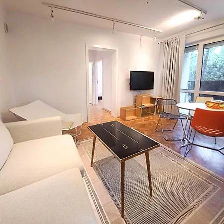 Concierge Saska Viaduct Apartment